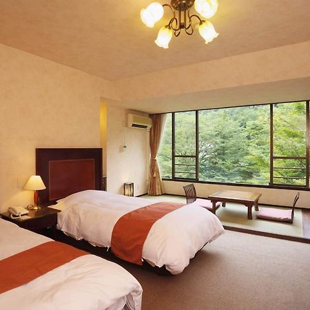 Hôtel Tonosawa Quatre Saisons à Hakone Extérieur photo