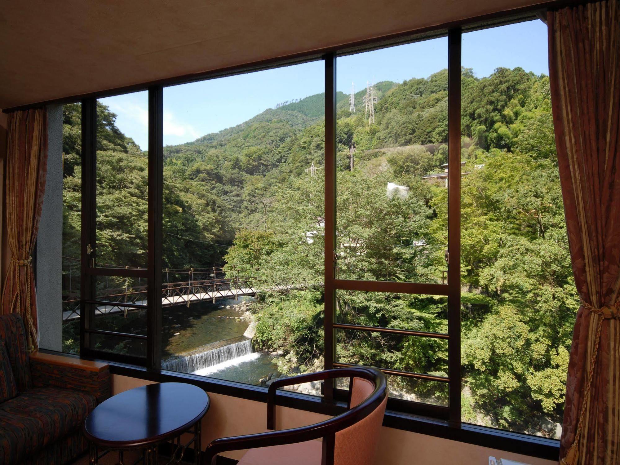 Hôtel Tonosawa Quatre Saisons à Hakone Extérieur photo